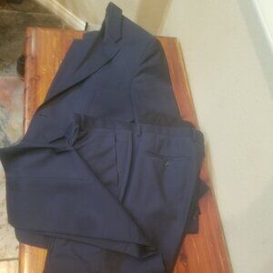 Hugo Boss Suit - Navy Blue 40S